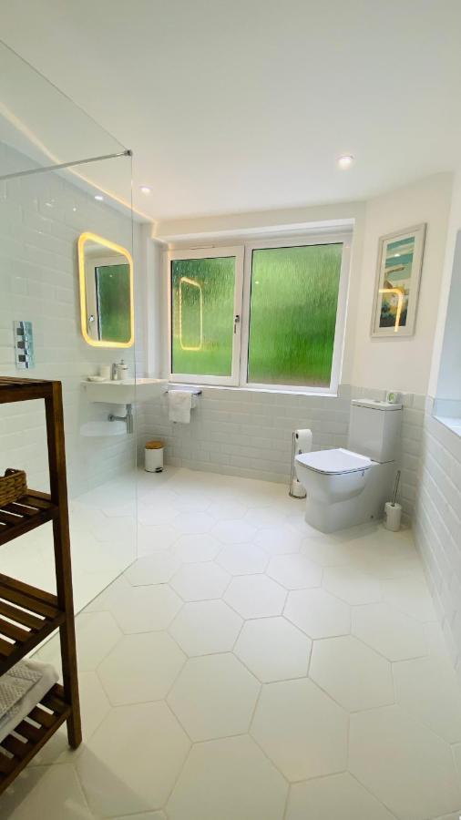 Gordy Hall -Sea Facing Welsh Cottage With Stunning Views Pendine Kültér fotó