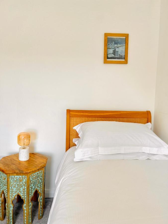 Gordy Hall -Sea Facing Welsh Cottage With Stunning Views Pendine Kültér fotó