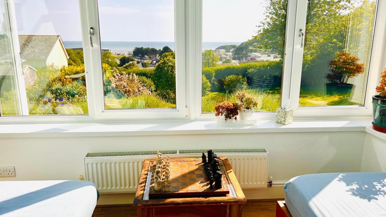 Gordy Hall -Sea Facing Welsh Cottage With Stunning Views Pendine Kültér fotó