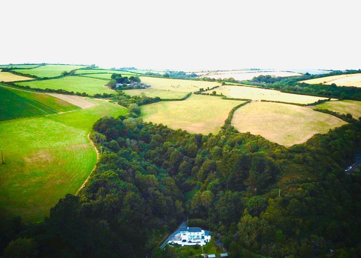 Gordy Hall -Sea Facing Welsh Cottage With Stunning Views Pendine Kültér fotó